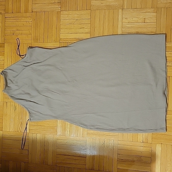 NWOT H&M Ribbed Halterneck Dress US L - Picture 1 of 6